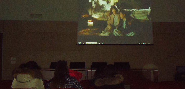 I Presidi del Libro proiettano il film “Il bambino con il pigiama a righe” I Presidi del Libro proiettano il film “Il bambino con il pigiama a righe”