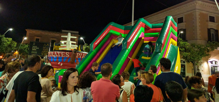 Una piazza ricca di sorrisi nella Notte Bianca dei Bambini