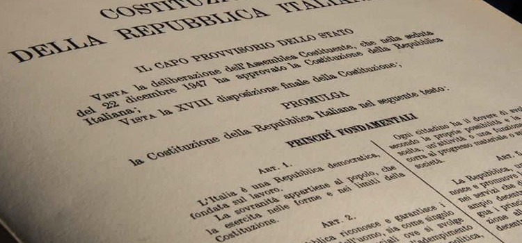 La Costituzione nelle scuole, Liuzzi: “Obbligatorietà creerà cittadini consapevoli”