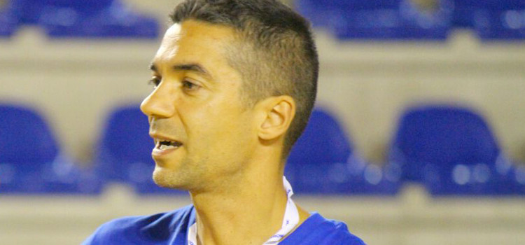 Passaggio di testimone in casa Real Volley, in panchina arriva mister Perrone