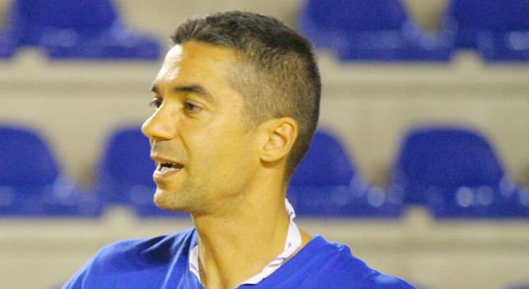 Passaggio di testimone in casa Real Volley, in panchina arriva mister Perrone