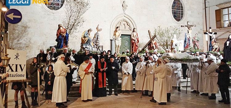 La “Processione dei Misteri” apre ai riti della Settimana Santa
