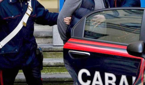 Blitz antidroga a Noci, arrestato un 19enne e individuati 11 assuntori